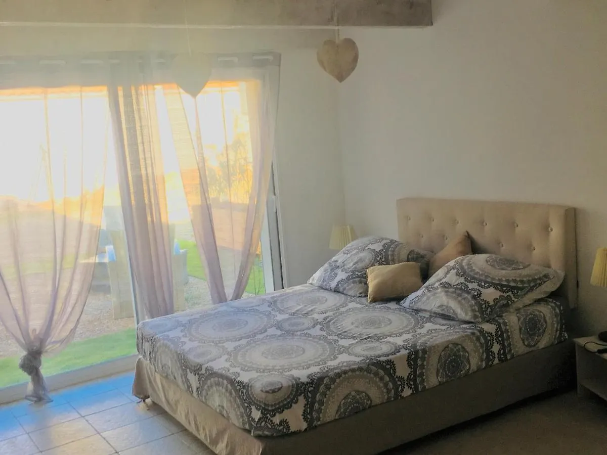 Chez Nous Hotel Merindol Guest house